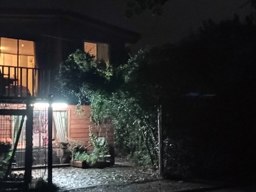 Frontis de noche