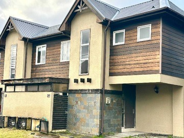 Venta / Casa / Pucón