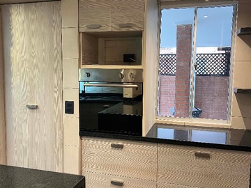 Vista cocina horno empotrado