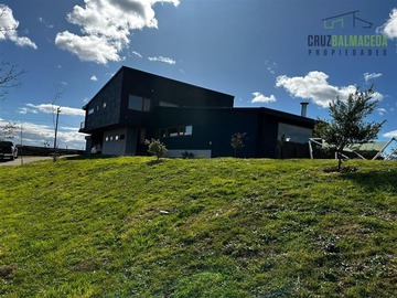 Venta / Casa / Puerto Varas