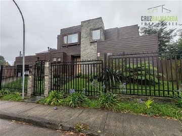 Venta / Casa / Puerto Varas
