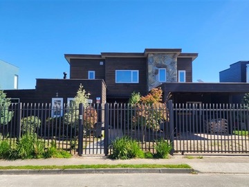 Venta / Casa / Puerto Varas