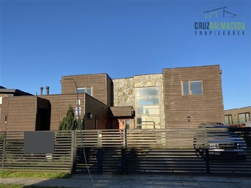 Venta / Casa / Puerto Varas