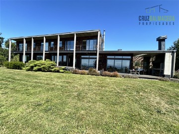 Venta / Casa / Puerto Varas