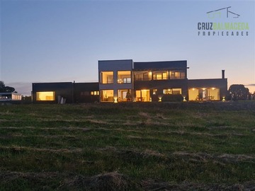 Venta / Casa / Puerto Varas