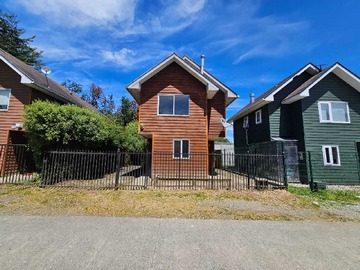 Venta / Casa / Puerto Varas