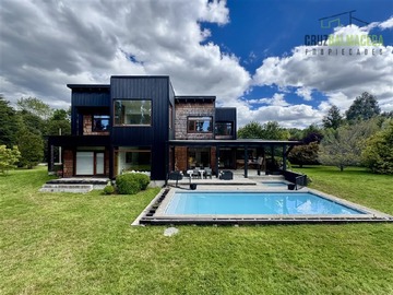 Venta / Casa / Puerto Varas