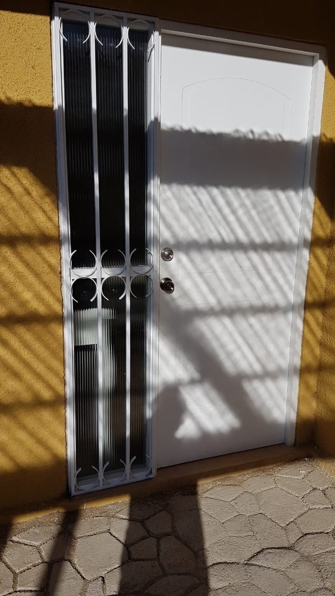 Puerta Ingreso