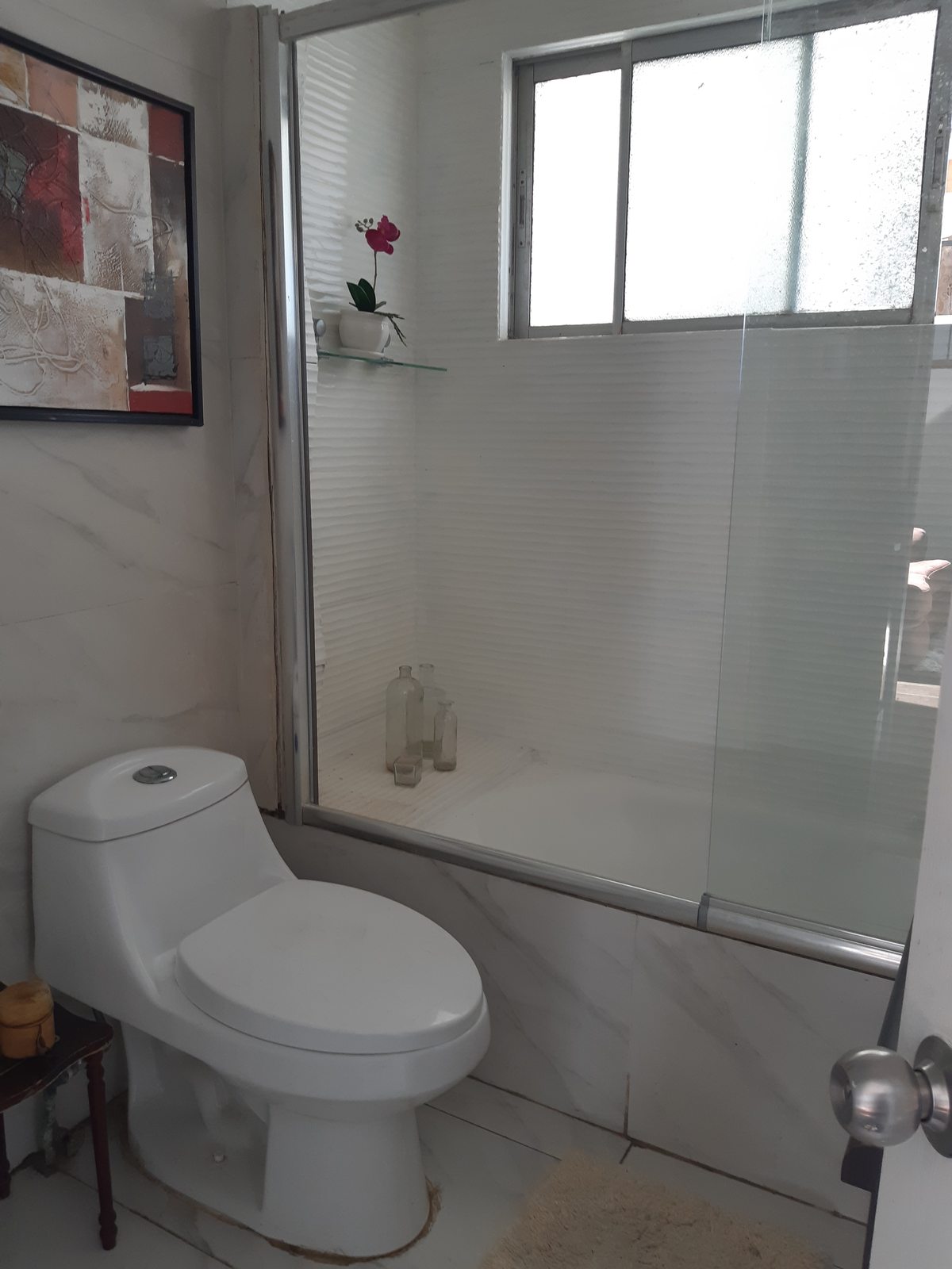 Baño 1 primer piso