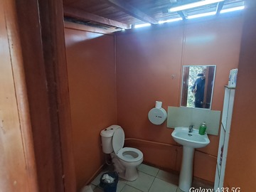 MEDIO BAÑO