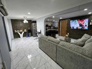 Venta / Casa / Recoleta