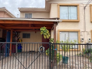 Venta / Casa / San Bernardo