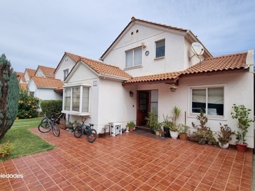 Venta / Casa / San Bernardo