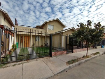 Venta / Casa / San Bernardo