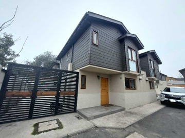 Venta / Casa / San Bernardo