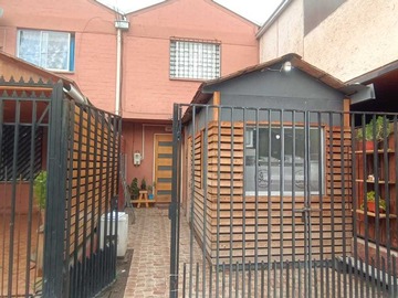 Venta / Casa / San Bernardo