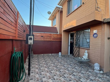 Venta / Casa / San Bernardo