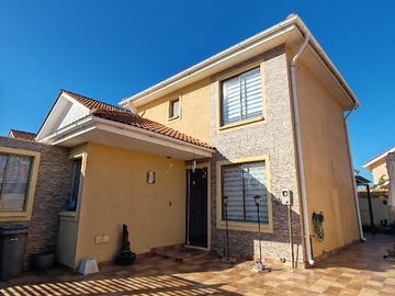 Venta / Casa / San Bernardo