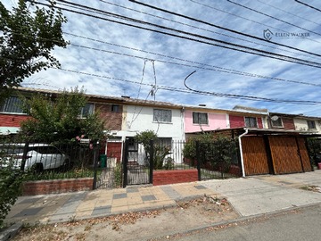 Venta / Casa / San Joaquín