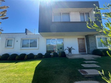 Venta / Casa / Santo Domingo