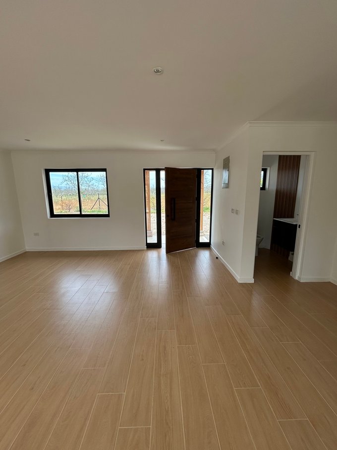 Entrada y baño de visitas