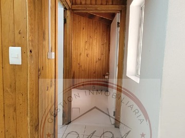 Pasillo a baño y Dormitorio