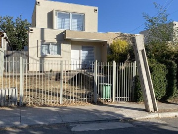 Venta / Casa / Til til