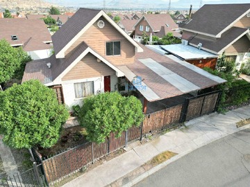 Venta / Casa / Til til