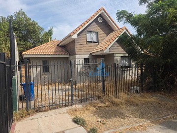 Venta / Casa / Til til