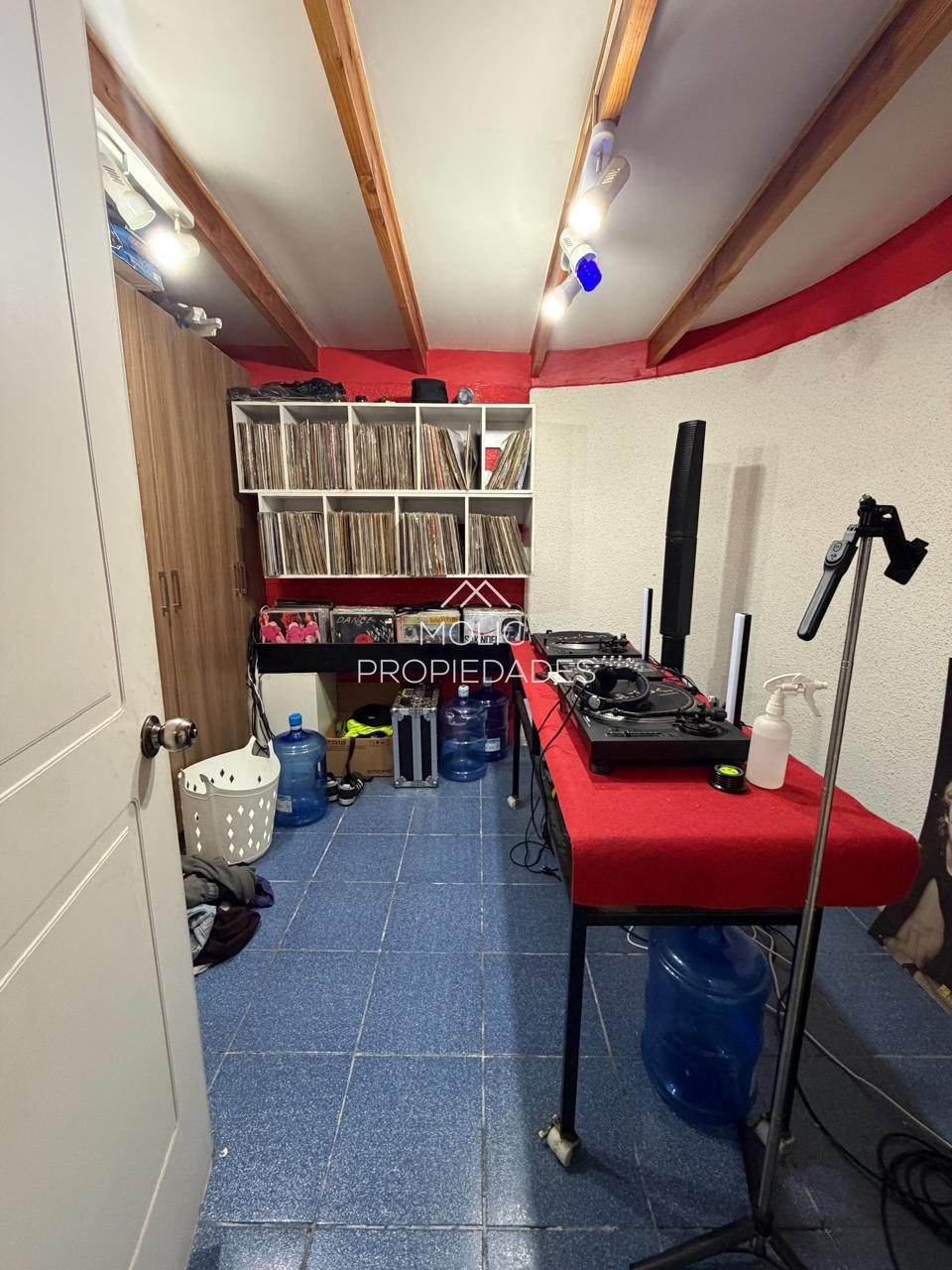 SALA DE LAVADO O ESTUDIO 