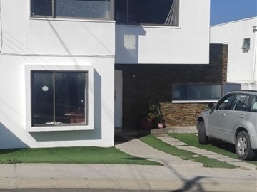 Venta / Casa / Villa Alemana