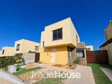 Venta / Casa / Villa Alemana