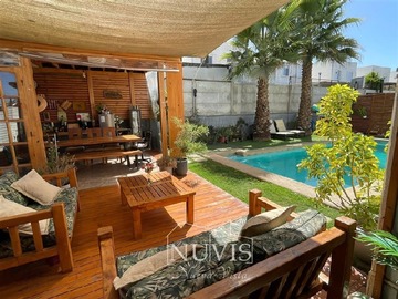 Venta / Casa / Villa Alemana