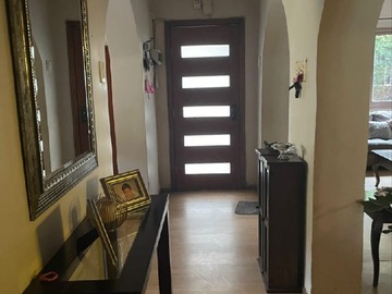 Pasillo entrada hacia puerta principal