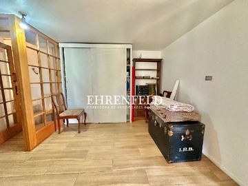 Sala de estar piso inferior.