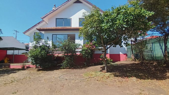 Vista trasera desde el patio