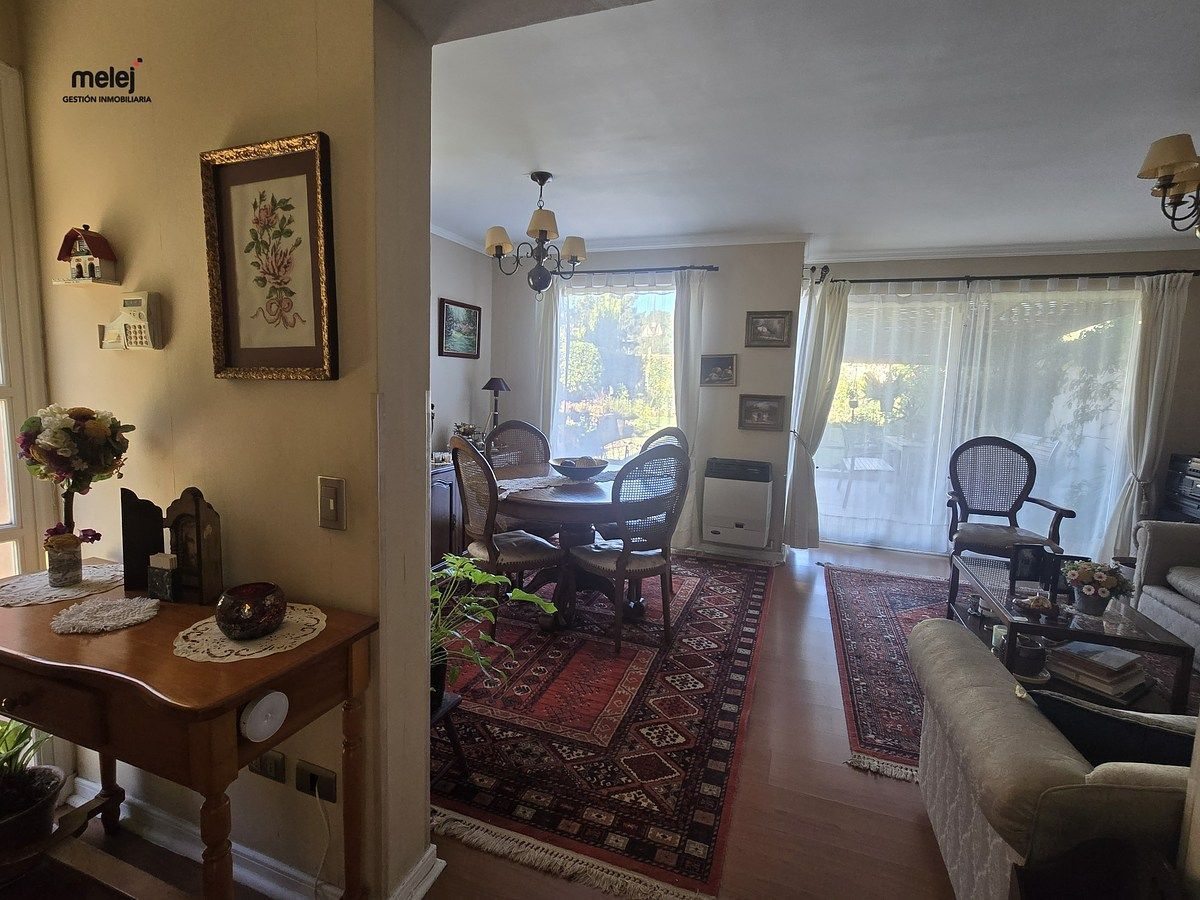 Hall, living y comedor