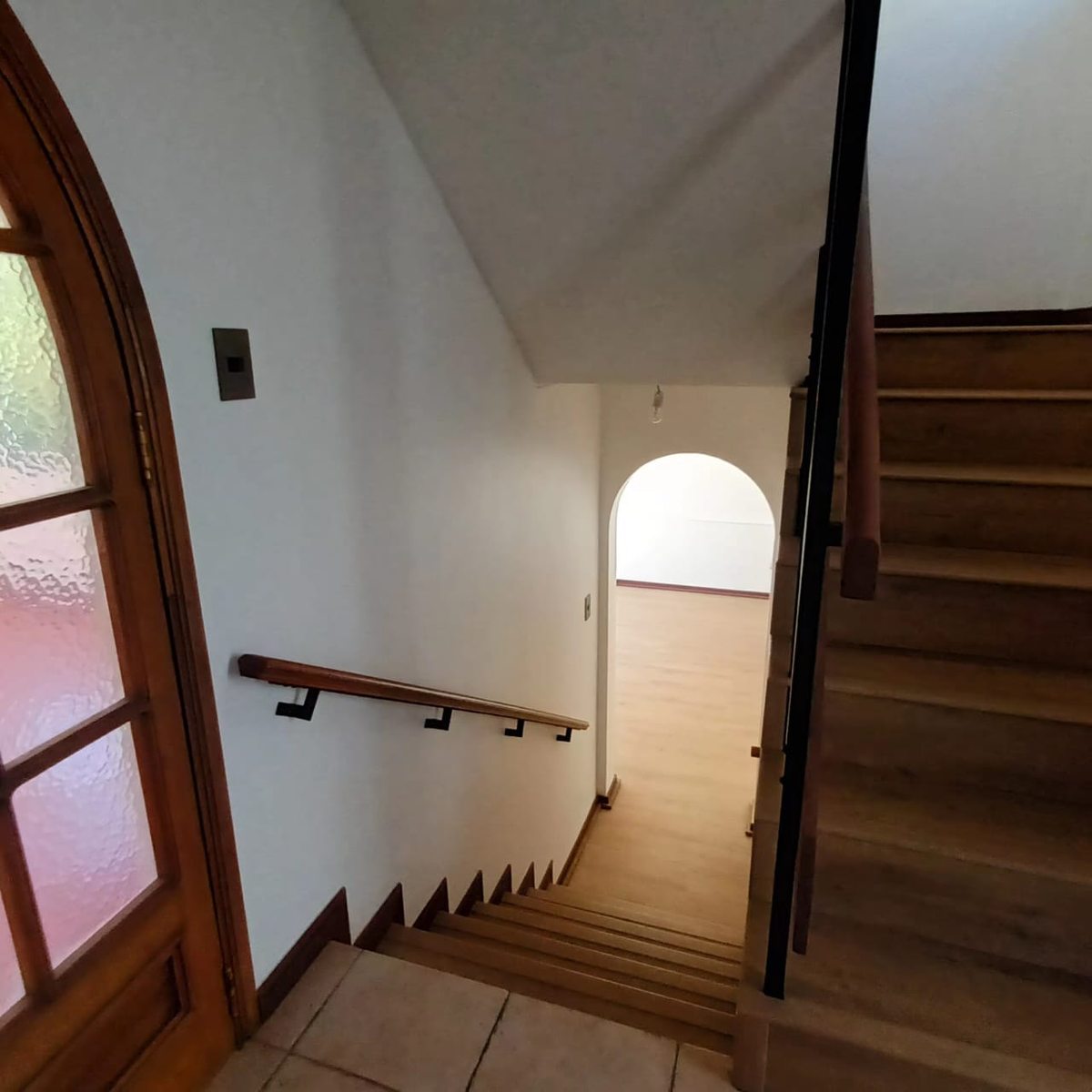 Sala de estar en piso inferior