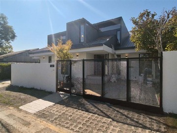 Venta / Casa / Vitacura