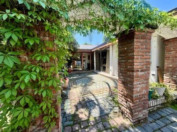 Venta / Casa / Vitacura