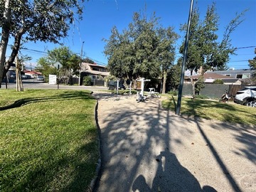 Venta / Casa / Vitacura