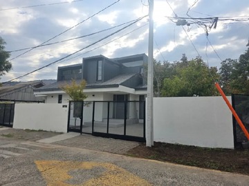 Venta / Casa / Vitacura