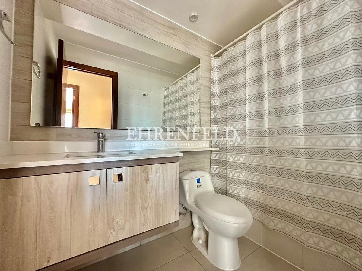 Baño completo.