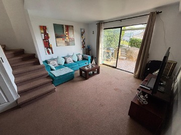 vista living y subida 2do piso