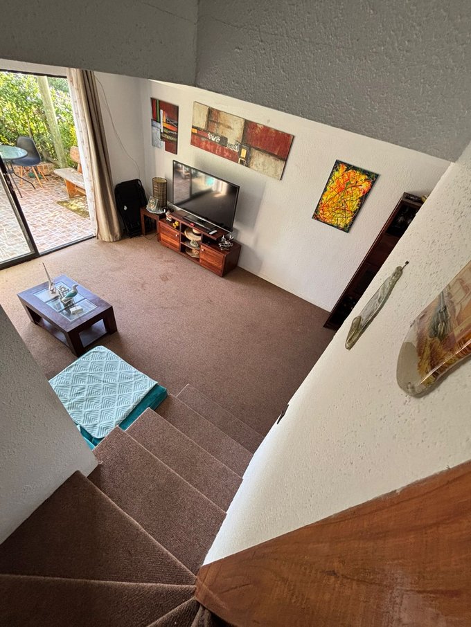 vista desde ezcalera hacia living