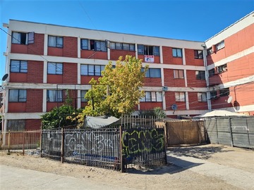 Venta / Departamento / Estación Central