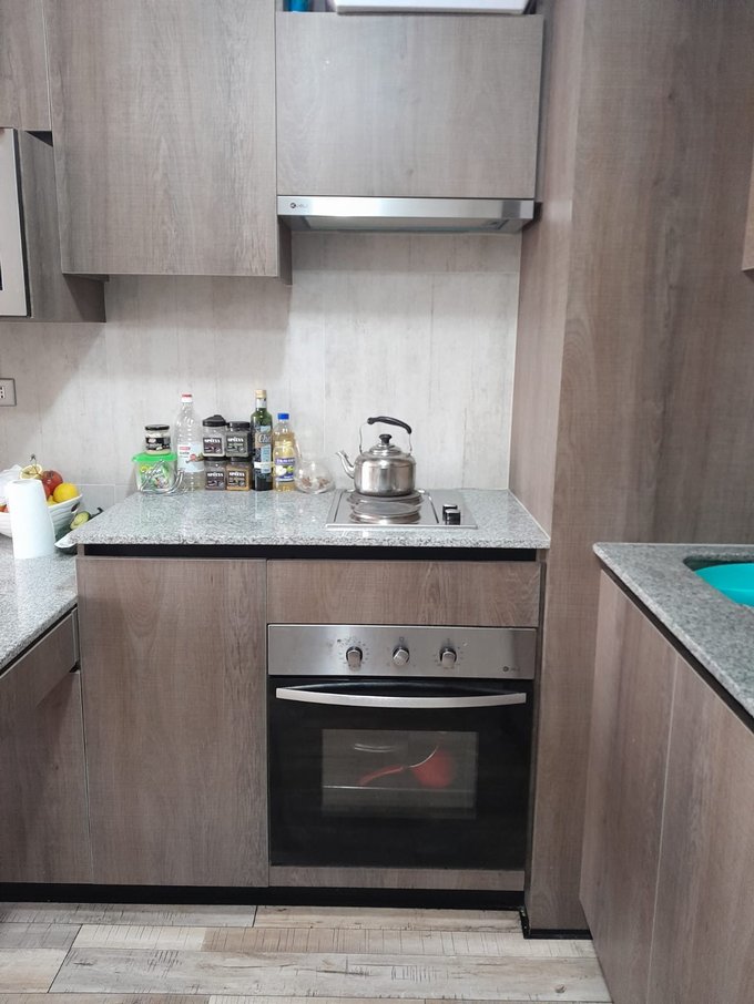 Cocina equipada, Horno, encimera y campana