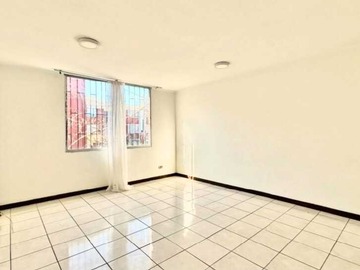Venta / Departamento / La Florida