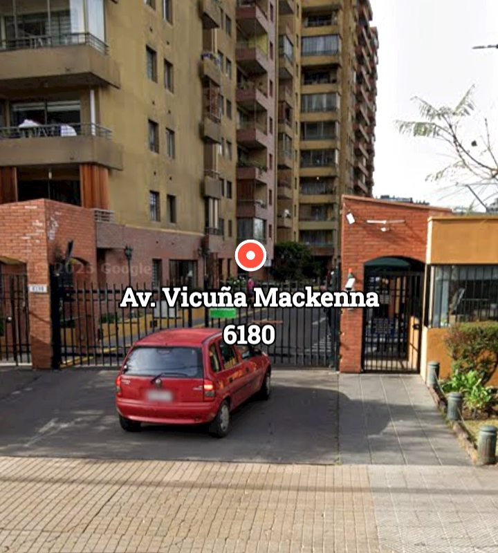 Entrada V. Mackenna poniente