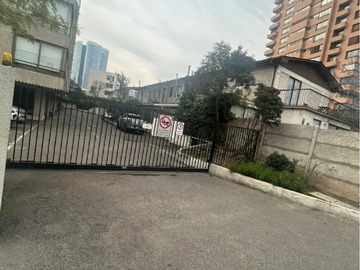 Portón vehicular